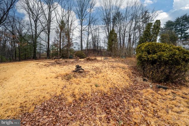 1938 HIGH PARK MNR, Pottsville, PA 17901