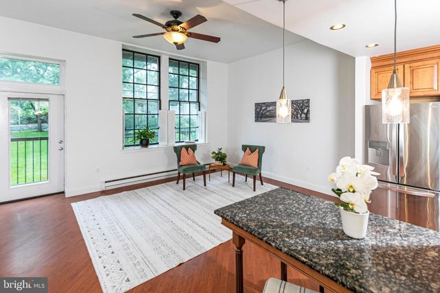 5 ACADEMY CT, Pennington, NJ 08534