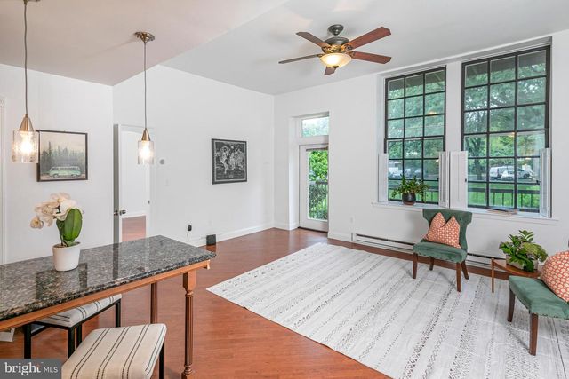 5 ACADEMY CT, Pennington, NJ 08534