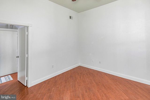 5 ACADEMY CT, Pennington, NJ 08534