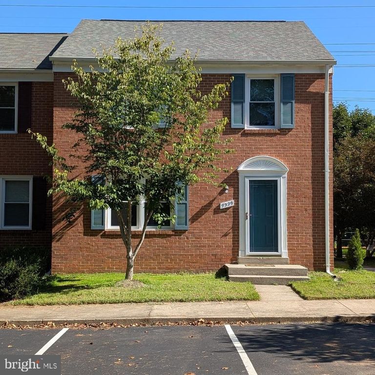 9329 BENTRIDGE AVE, Potomac, MD 20854