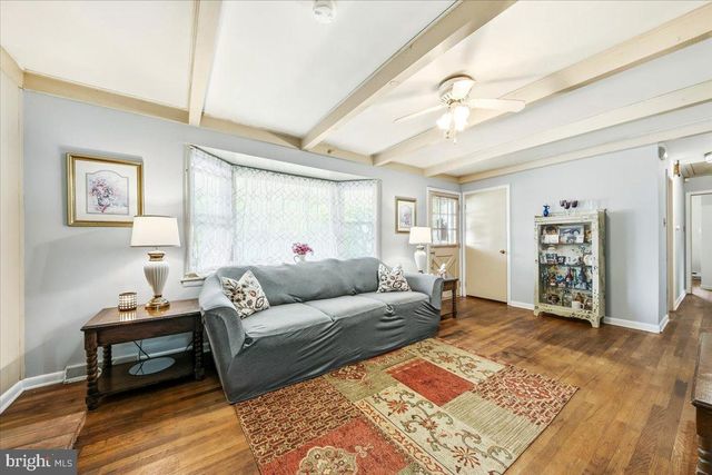 10 NEW LISBON RD, Pemberton, NJ 08068