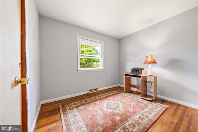 10 NEW LISBON RD, Pemberton, NJ 08068