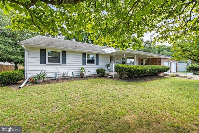 10 NEW LISBON RD, Pemberton, NJ 08068