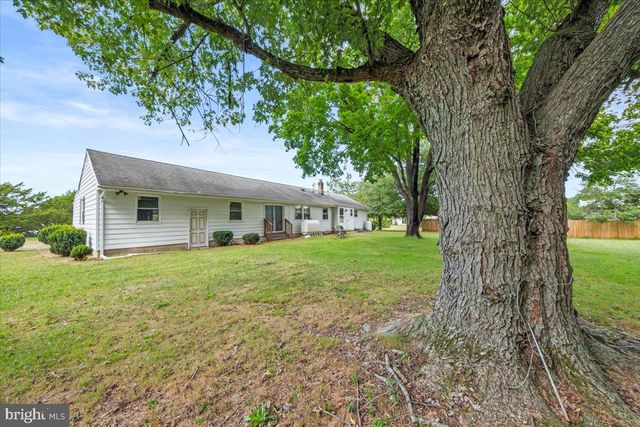 10 NEW LISBON RD, Pemberton, NJ 08068