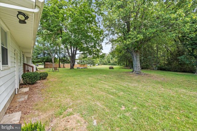 10 NEW LISBON RD, Pemberton, NJ 08068
