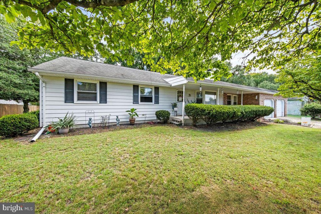 10 NEW LISBON RD, PEMBERTON, NJ 08068 — photo 3