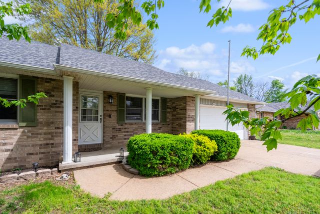 431 North Rechow Avenue, Bolivar, MO 65613
