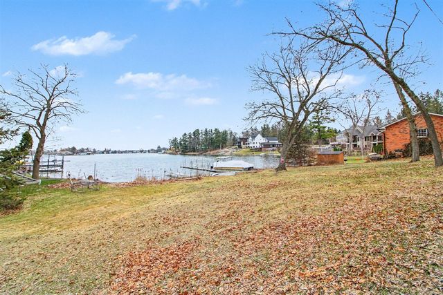 940 Leidich Street, Lake Orion, MI 48362