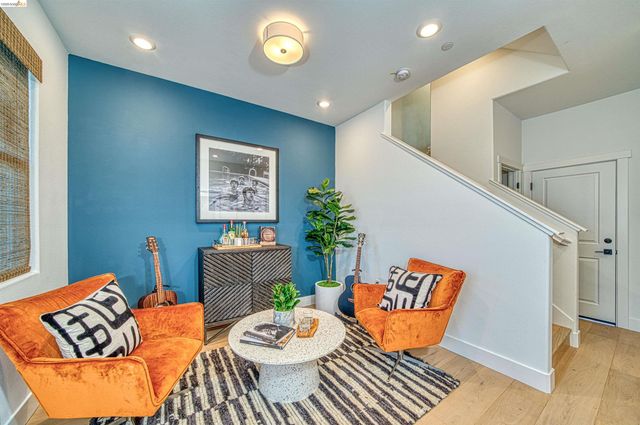 28925 Parkridge Loop 78, Hayward, CA 94544