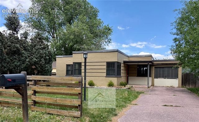 17 Alsace Way, Colorado Springs, CO 80906