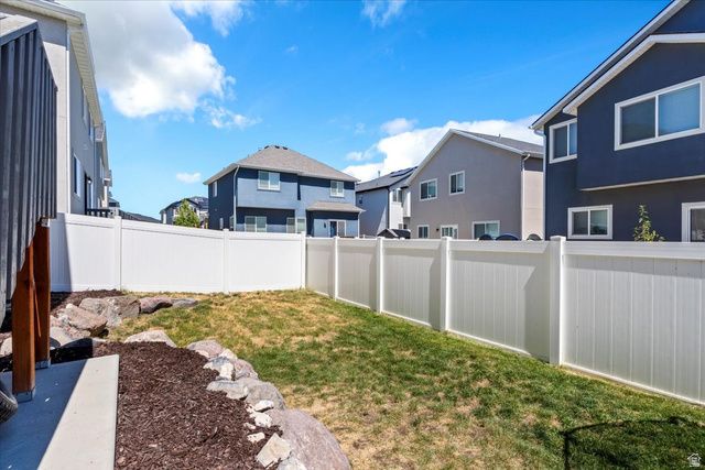 7168 N SILVER SPRING WAY, Eagle Mountain, UT 84005