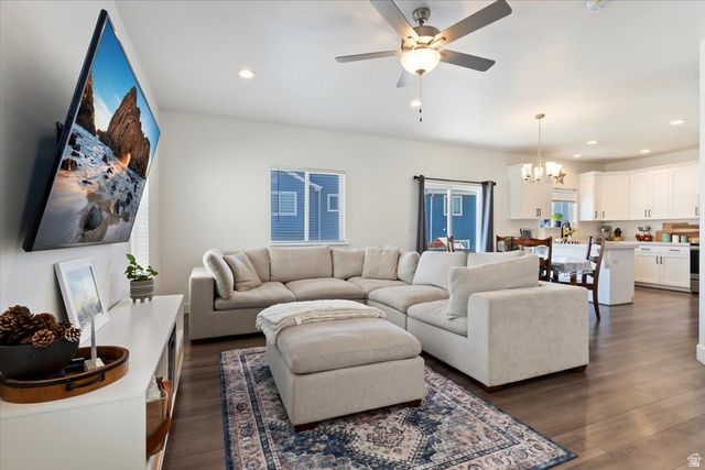 7168 N SILVER SPRING WAY, Eagle Mountain, UT 84005