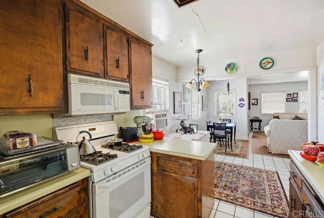 4744 51st Street, San Diego, CA 92115