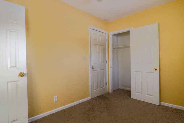 5725 N 60th STREET, Milwaukee, WI 53218