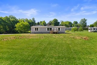 217 Oakland Road, Sweetwater, TN 37874