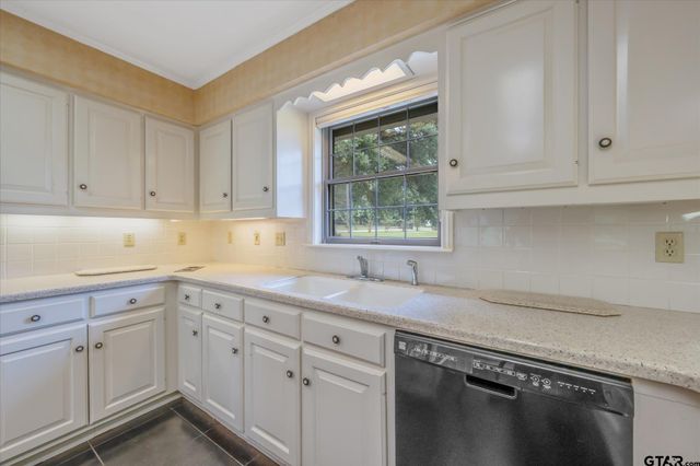 15246 Seven League Road, Tyler, TX 75703