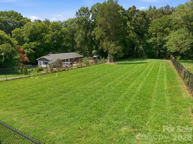1522 Mooresville Road, Salisbury, NC 28147