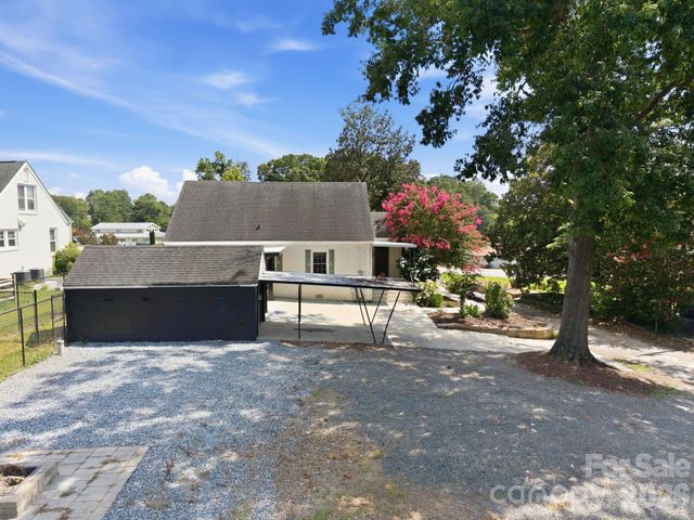 1522 Mooresville Road, Salisbury, NC 28147