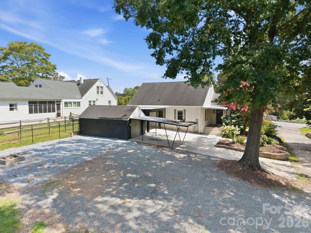 1522 Mooresville Road, Salisbury, NC 28147