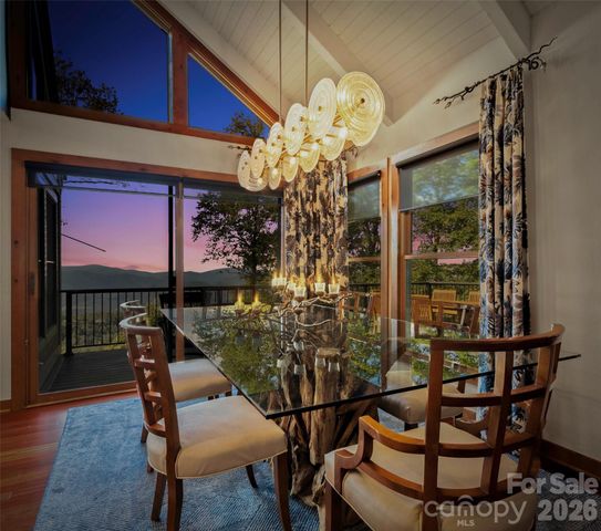 430 Rhododendron Lane, Burnsville, NC 28714