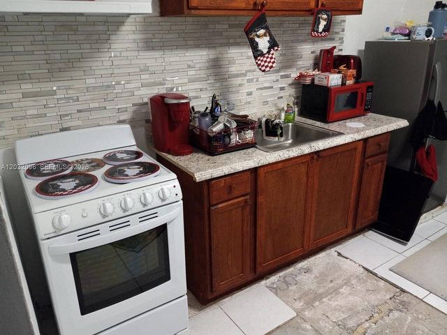 1100 NW 57th Street, Miami, FL 33127