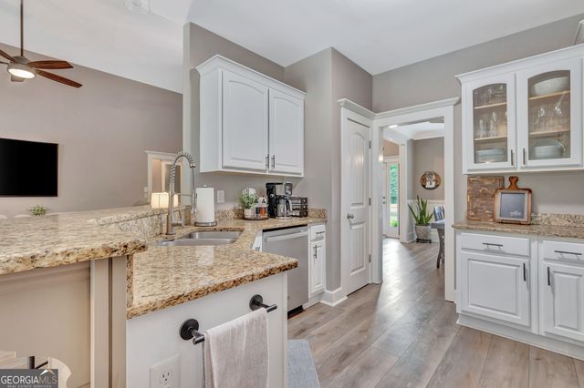 138 Magnolia Place Drive, Senoia, GA 30276
