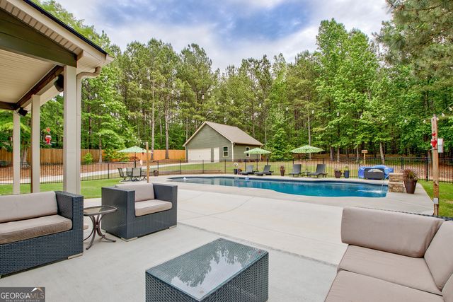 138 Magnolia Place Drive, Senoia, GA 30276
