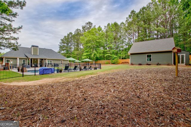 138 Magnolia Place Drive, Senoia, GA 30276