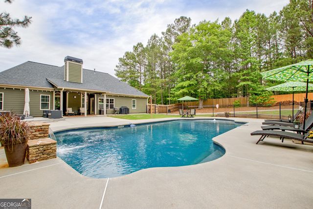 138 Magnolia Place Drive, Senoia, GA 30276