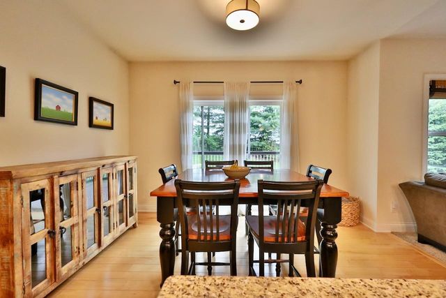 1122 Willow Run, Verona, WI 53593