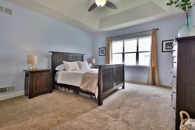 1122 Willow Run, Verona, WI 53593