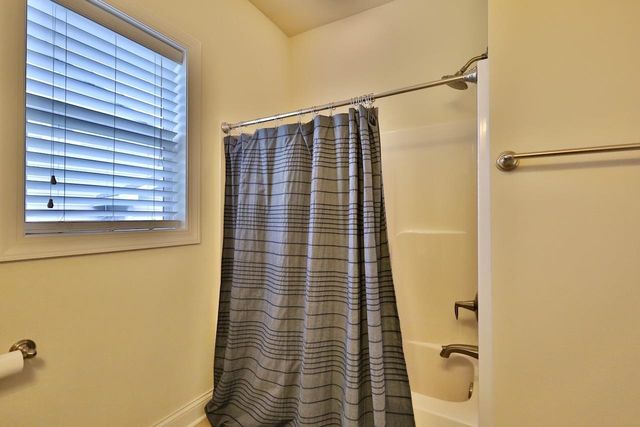 1122 Willow Run, Verona, WI 53593