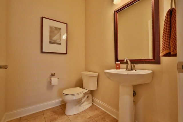 1122 Willow Run, Verona, WI 53593