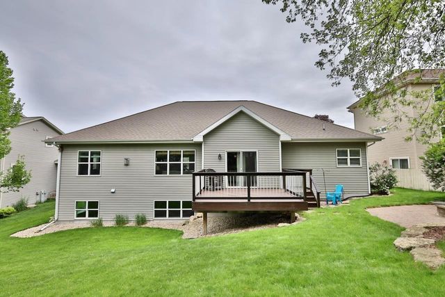1122 Willow Run, Verona, WI 53593