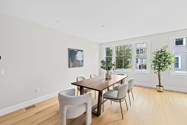 17 Glenland, Brookline, MA 02467