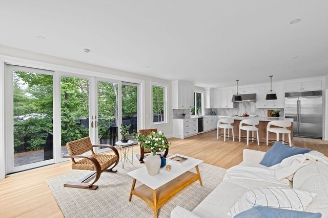 17 Glenland, Brookline, MA 02467