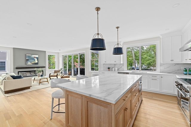 17 Glenland, Brookline, MA 02467