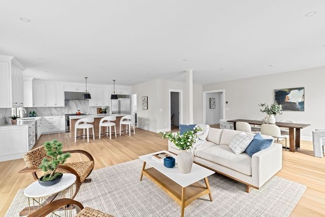 17 Glenland, Brookline, MA 02467