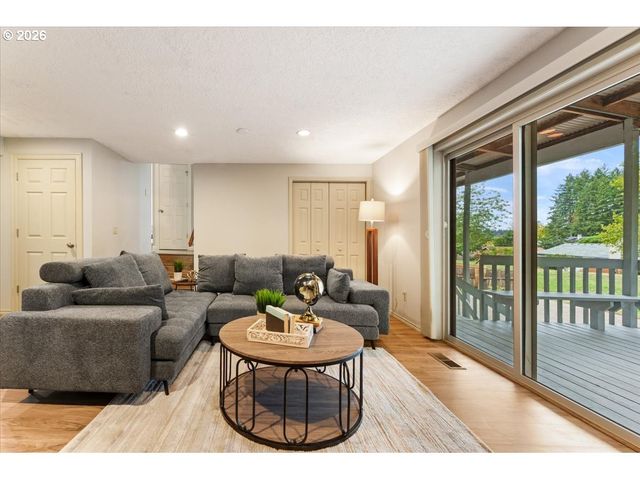 12777 Se 128TH Ave, Happy Valley, OR 97086