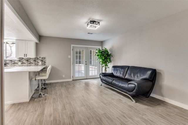 1287 Whispering Trail, Dallas, TX 75241