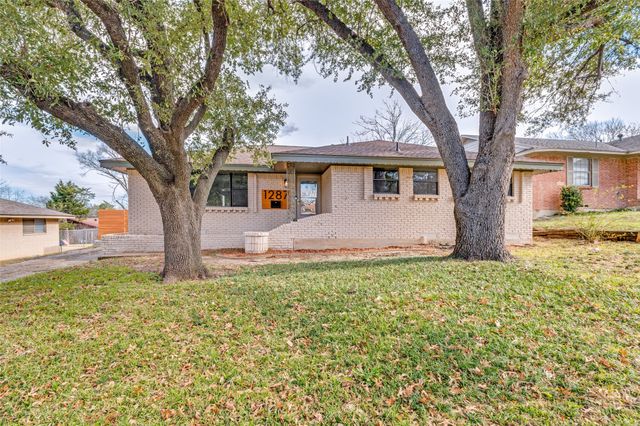 1287 Whispering Trail, Dallas, TX 75241