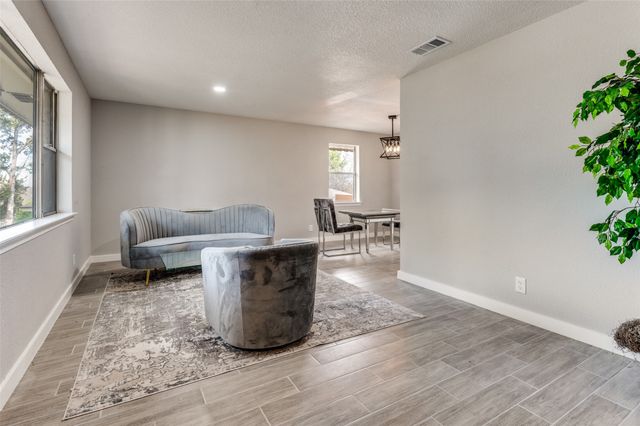 1287 Whispering Trail, Dallas, TX 75241