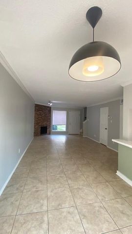 2601 S Braeswood Boulevard 403, Houston, TX 77025