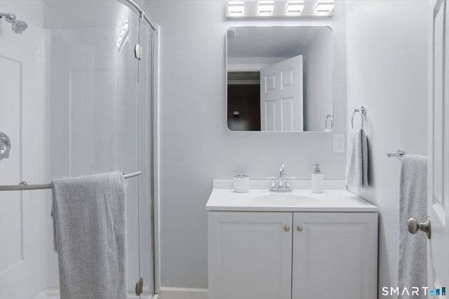 16 Deepwood Drive, Cheshire, CT 06410