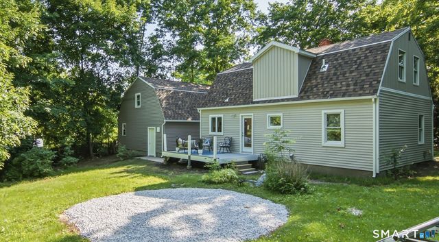 16 Deepwood Drive, Cheshire, CT 06410