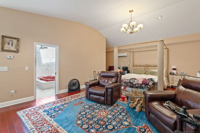 7 Hart Road, Guilford, CT 06437