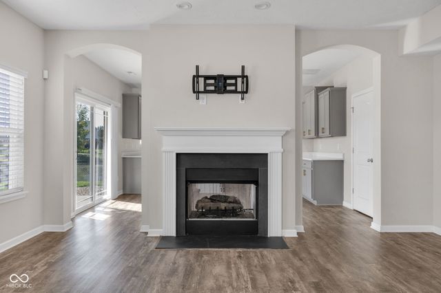 3317 S Ansley Drive, New Palestine, IN 46163