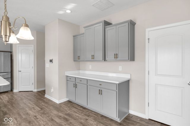 3317 S Ansley Drive, New Palestine, IN 46163