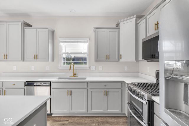 3317 S Ansley Drive, New Palestine, IN 46163